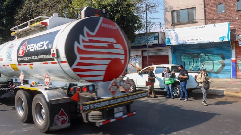 Sheinbaum destaca rastreo de combustible con sistema QR para frenar huachicol