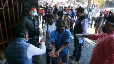 En el país hay 14 mil 20 casos activos, que son los que representan un riesgo de contagio