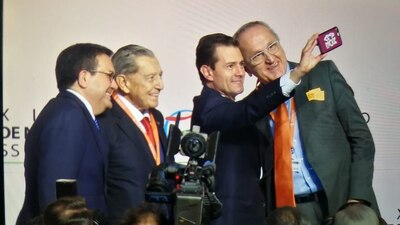 Guajardo, Alemán, Peña y Seade posando para la foto