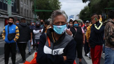 El científico mexicano indicó que el COVID-19 también puede contagiar por partículas en aerosoles