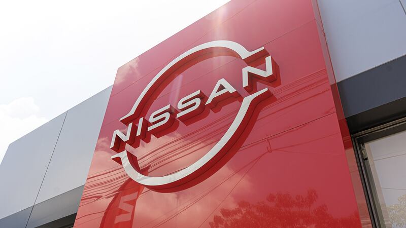 Nissan suspenderá envíos a EU de 2 modelos de Infiniti fabricados en México