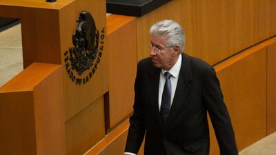 Durante su paso por la SCT ocurrió la tragedia del socavón en el Paso Exprés, en donde dos personas perdieron la vida