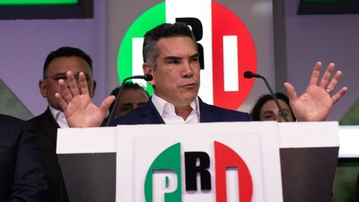 El presidente del PRI podría quedarse en el cargo hasta el 2024, según la reforma