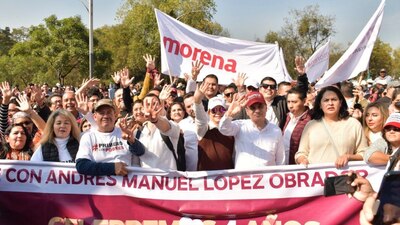 El mandatario de Sonora, Alfonso Durazo, fue uno de los asistentes a la marcha de AMLO