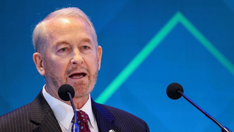 Embajador Ronald Johnson destaca incautación de 50 mil armas provenientes de EU