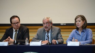 Enrique Graue, rector de la UNAM, informó que la institución comenzó una campaña para disuadir la presencia de narcomenudistas