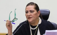 ¿De qué acusan a Guadalupe Taddei? Los escándalos que antecedieron a su renuncia al INE