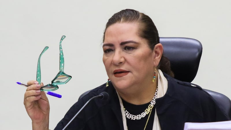 ¿De qué acusan a Guadalupe Taddei? Los escándalos que antecedieron a su renuncia al INE