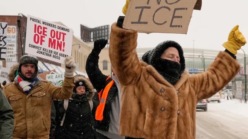 Alistan a mil 500 soldados para ser enviados a Minnesota para sofocar protestas migratorias