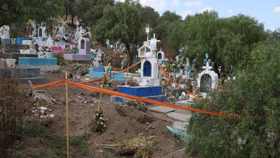 Clara Brugada anunció un proceso de restructuración y modernización de los panteones en Iztapalapa