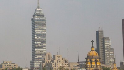 Es el fenómeno que impide que aire circule y el ozono no se pueda dispersar