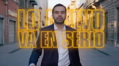 El candidato suele hablar de otros gobiernos en sus spots