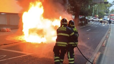 El Heroico Cuerpo de Bomberos de la CDMX atendió el incendio en la colonia Álamos