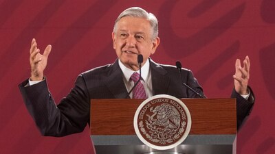 AMLO dijo que Olga Sánchez Cordero está haciendo un muy buen trabajo en Gobernación