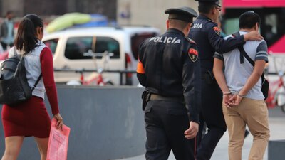 Por revender boletos, entre ellos hay 8 menores de edad