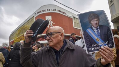 Desde la oposición, criticaron a Milei por el acto festivo cuando casi 42% de los argentinos son pobres