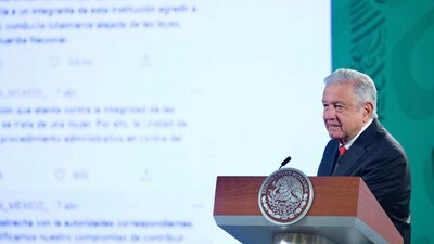 El presidente aseguró que en su gobierno se combate la violencia de género