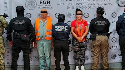 En el municipio de Magdalena, Jalisco, fue detenida María del Rosario "N", presunta operadora del CJNG, buscada por el FBI (Foto: X | @OHarfuch)