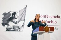 México investiga ingreso de combustible ilegal desde EU: Sheinbaum