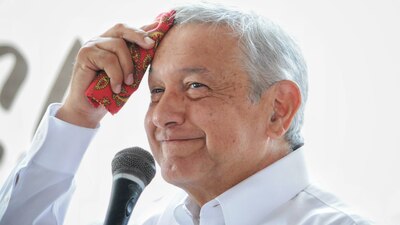El aspirante morenista aseguró que ni Meade ni Anaya son rivales