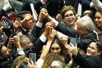 Fernando Dworak: Andrés Manuel los mal acostumbró