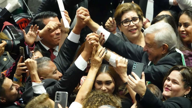 Fernando Dworak: Andrés Manuel los mal acostumbró