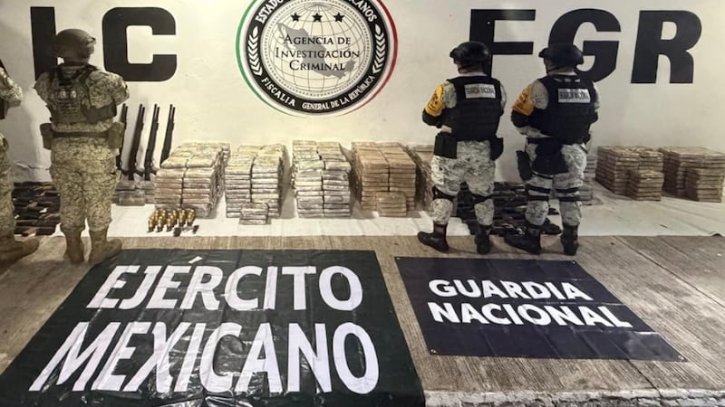Aseguran arsenal y más de 600 kilos de cocaína en un inmueble de Tapachula, Chiapas