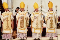 El Vaticano expulsa a grupo católico ultraconservador tras desafiar al papa León XIV