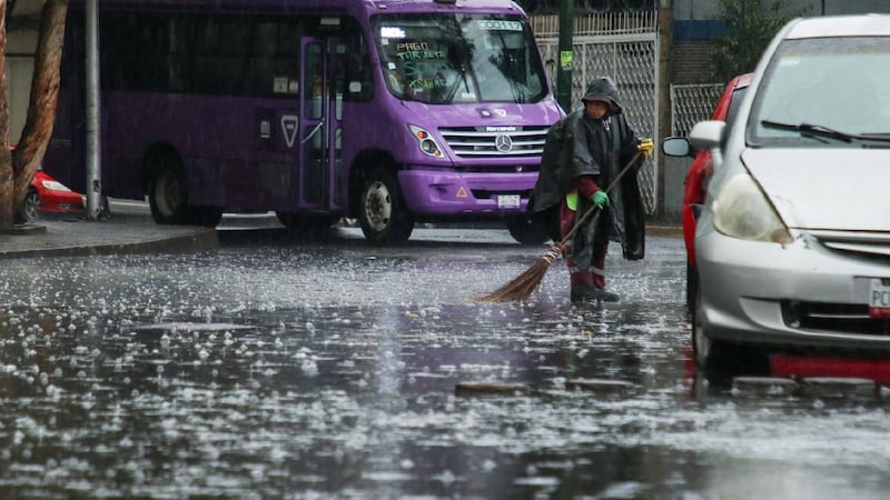 Clima hoy: ¿a qué hora va a llover con granizo este domingo en CDMX?