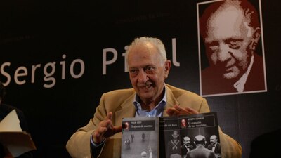 El escritor mexicano Sergio Pitol falleció este jueves