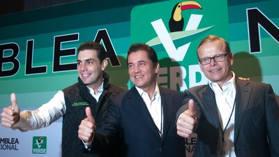 Jesús Sesma, Carlos Puente Salas y Arturo Escobar durante la Asamblea Nacional