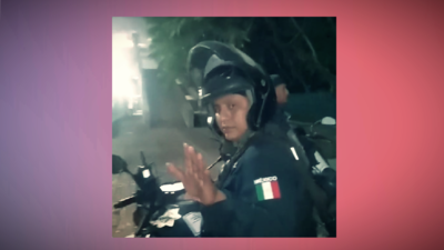 Dos policías hostigaron a dos mujeres por besarse en un parque