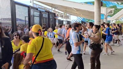 Aficionados dieron 'portazo' en los accesos al Hard Rock Stadium, en Miami