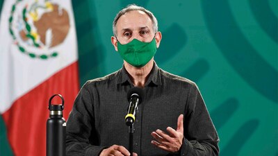 Por recomendación médica, el subsecretario está recibiendo una oxigenación suplementaria