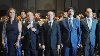 De izquierda a derecha: Margarita Zavala, Felipe Calderón, Ricardo Anaya, Javier Corral y Marko Cortés