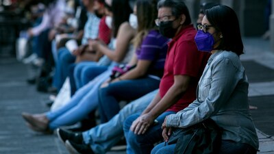 Mientras que el gobierno de la CDMX dijo que seguiría el semáforo verde, Salud la puso en amarillo