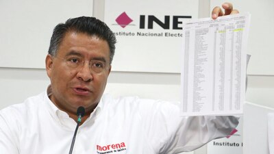 El representante de Morena ante el INE presentó supuestas pruebas
