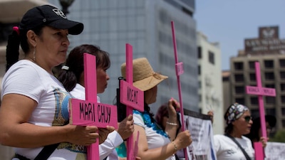 Mujeres protestan para que en el país y la Ciudad de México exista mayor atención al problema de violencia contra la mujer