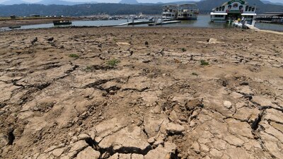 Los niveles de almacenamiento bajan cada semana ante la ola de calor