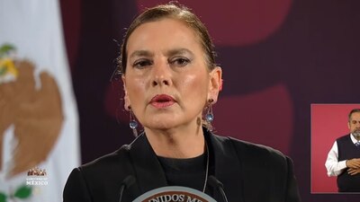 La escritora celebró que sea Claudia Sheinbaum quien releve a AMLO