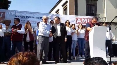 Andrés Manuel López Obrador presentó a Santiago Nieto como un nuevo elemento en su campaña presidencial