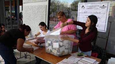 Habremos de tomar una decisión que impactará a más de 120 millones de mexicanas y mexicanos.