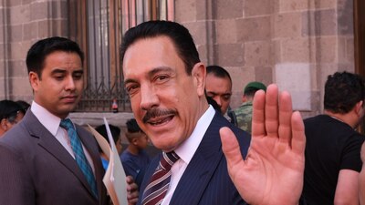 El gobernador de Hidalgo se unió al pacto para defender la legalidad de las elecciones de junio próximo.