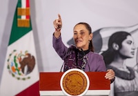 Sheinbaum plantea prohibir doble nacionalidad para candidatos a la Presidencia y gubernaturas