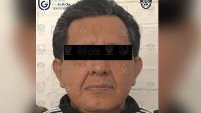 Es acusado del presunto desvío de cerca de mil millones de pesos del erario