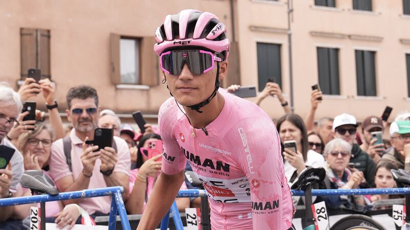 Con espectacular cierre, Isaac del Toro retiene la segunda posición en el Giro de Italia