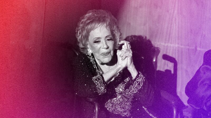 Políticos y dependencias de gobierno lamentan muerte de Silvia Pinal