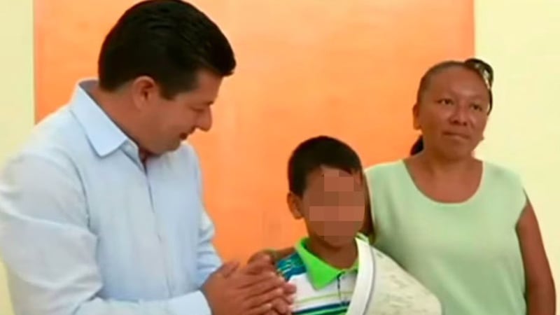 Niño de 11 años acude solo a tramitar su acta de nacimiento “para poder seguir estudiando”