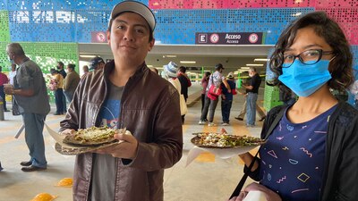 En redes circulan imágenes de los productos vendidos en el nuevo aeropuerto