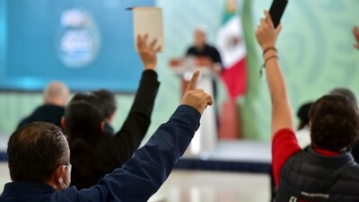 AMLO exhibió el número telefónico de Natalie Kitroeff en su mañanera del 22 de febrero